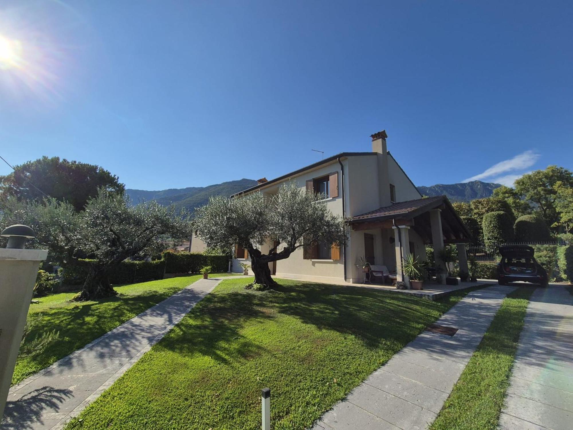 Maryhouse Vila Borso del Grappa Exterior foto